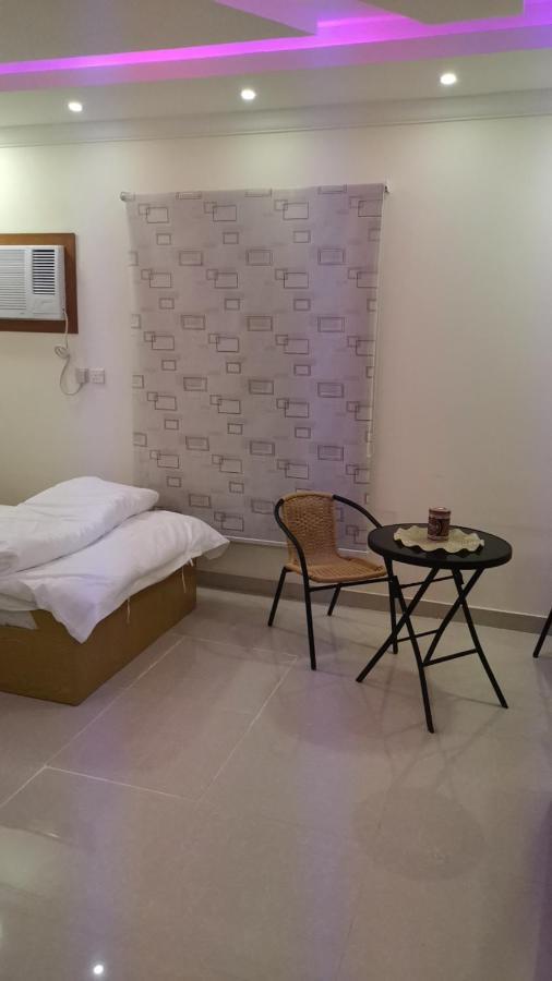 Al Shadi Apartments ยันบู ภายนอก รูปภาพ